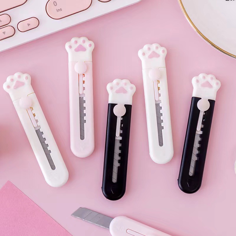 Small cartoon handheld pocket knife for elementary school students, handmade