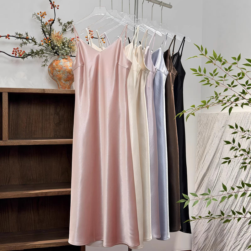 High-End Minimalist Satin Slip Dress for Women, New Chinese Style, Light Luxury, Diagonal Cut, Drapey, Versatile Dress for Spring and Summer High-End Minimalist Satin Slip Dress for Women, New Chinese Style, Light Luxury, Diagonal Cut, Drapey, Versatile Dress for Spring and Summer