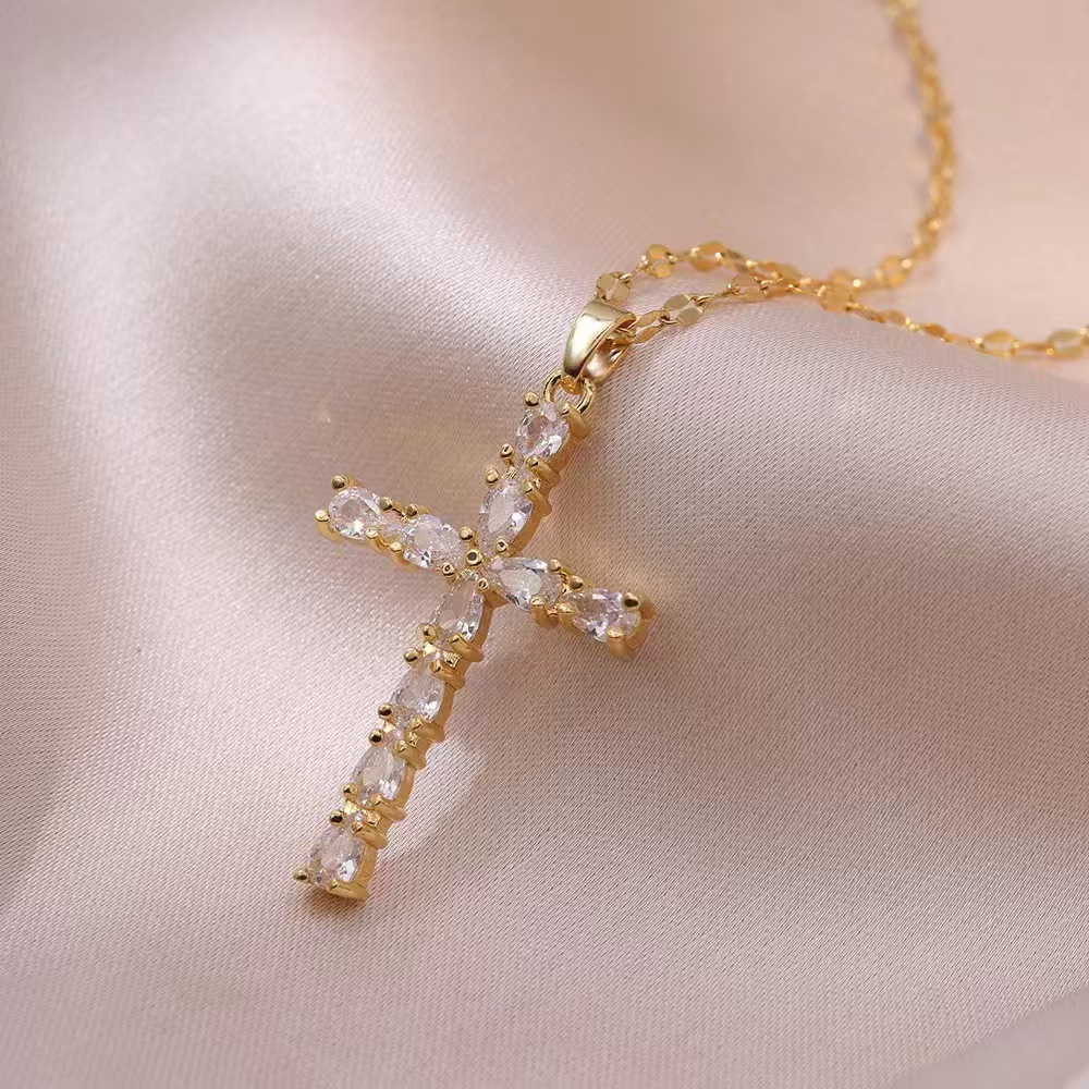 Wholesale Jewelry Shiny Cross Titanium Steel Zircon Inlay Pendant Necklace Cable Chain display picture 18