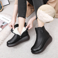 2024冬加厚羊毛保暖老年人短靴妈妈雪地靴棉鞋头层真牛皮软底