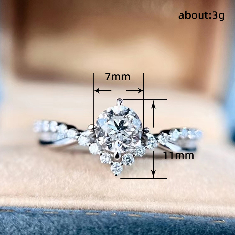 Engagement Ring Princess Style With Crown Design In Silver_voghion.com