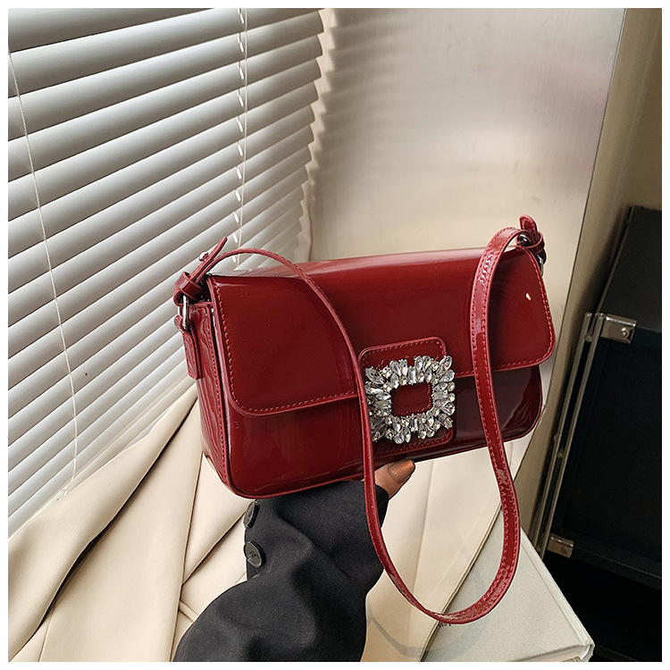 Korean style trendy underarm bag 2025 summer new women's bag, stylish diamond-encrusted single-shoulder bag, patent leather shiny crossbody bag undefined