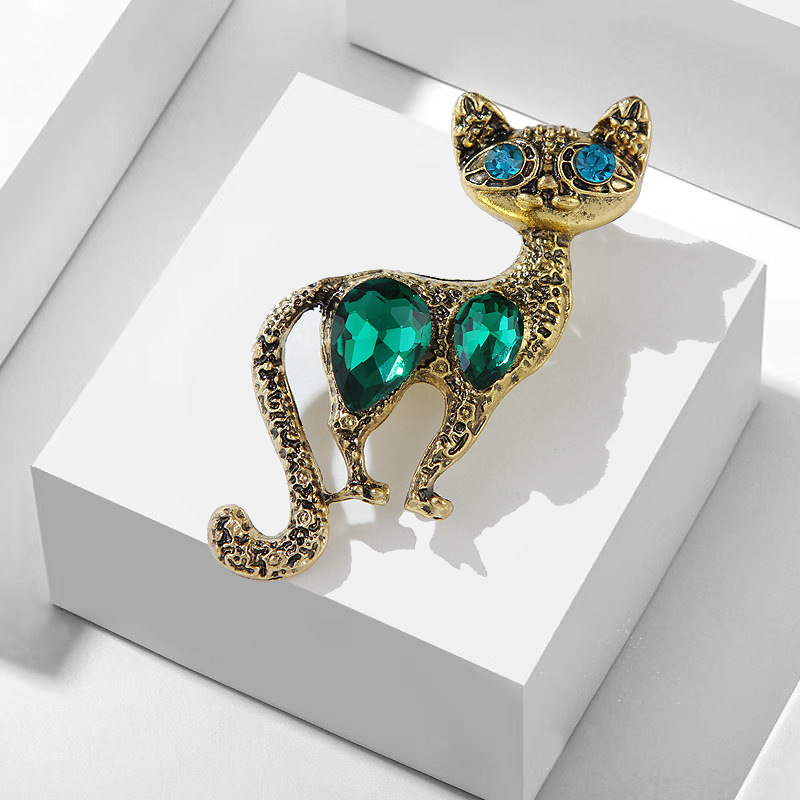 Retro Simple Kitten Brooch Personalized Animal Pin Fashion European and American Second hand Cat Corsage Accessories for Women_voghion.com