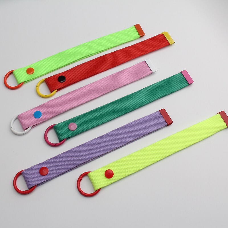 Thickened Embroidered Keychains Are Available in 32 Colors, Anti-Lost Name Stickers/Brand/Package Bag Pendant Streamers, Direct from the Manufacturer