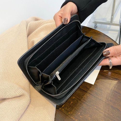 New  Punk Rivet Skull Women's Wallet Long Large Capacity Coin Purse Multiple Card Slots Fashion Wallet