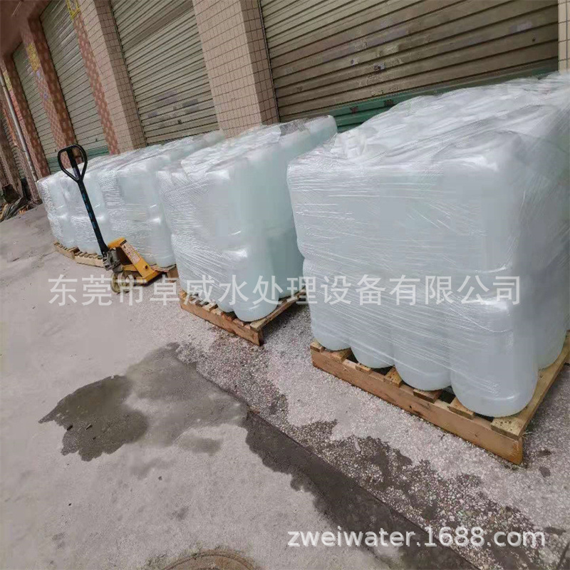 现货供应蒸馏水设备，新鲜纯净水，现制现用化工净化水