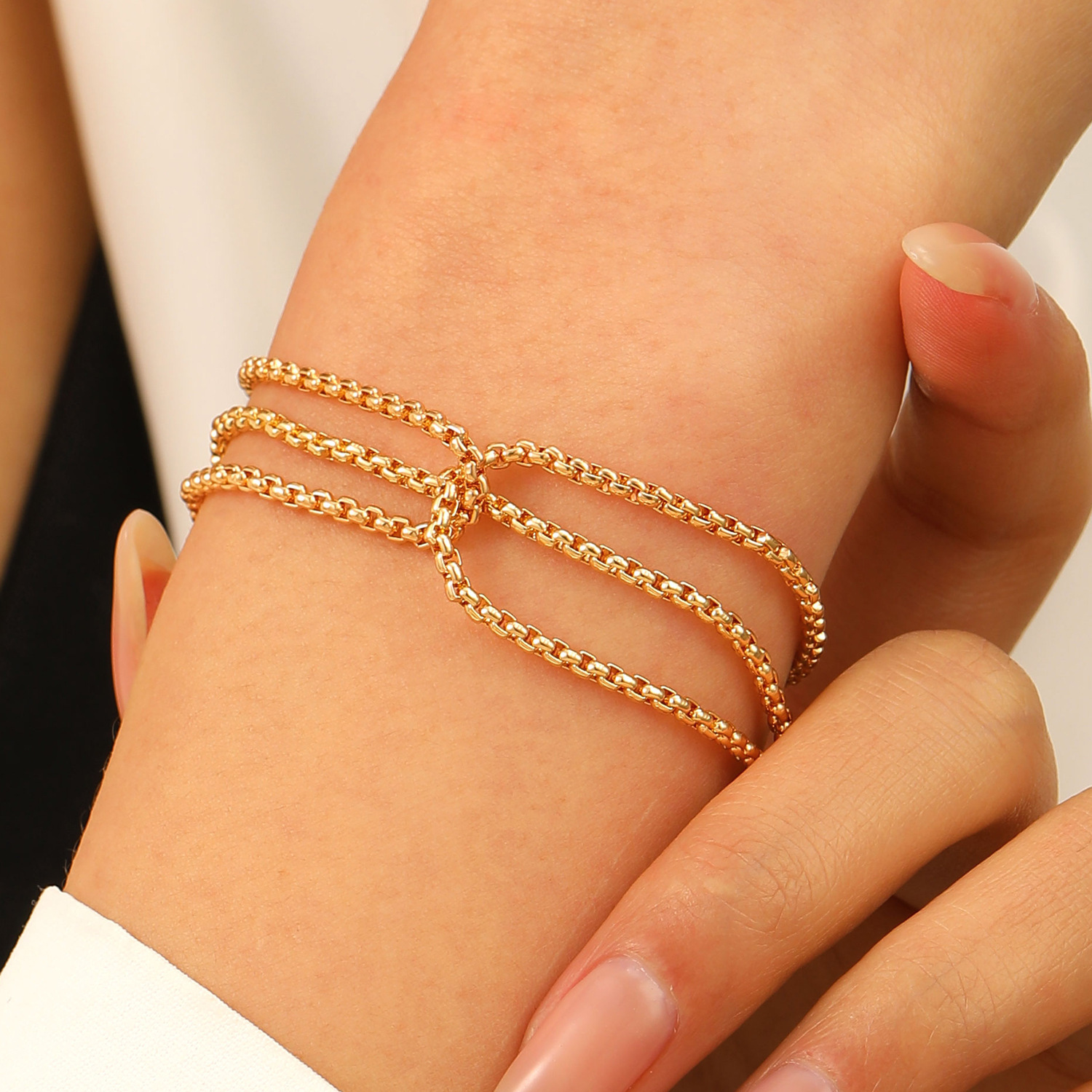 Conjunto de pulseiras femininas best-seller internacional, com design moderno europeu e americano, em formato de coração em oito._voghion.com