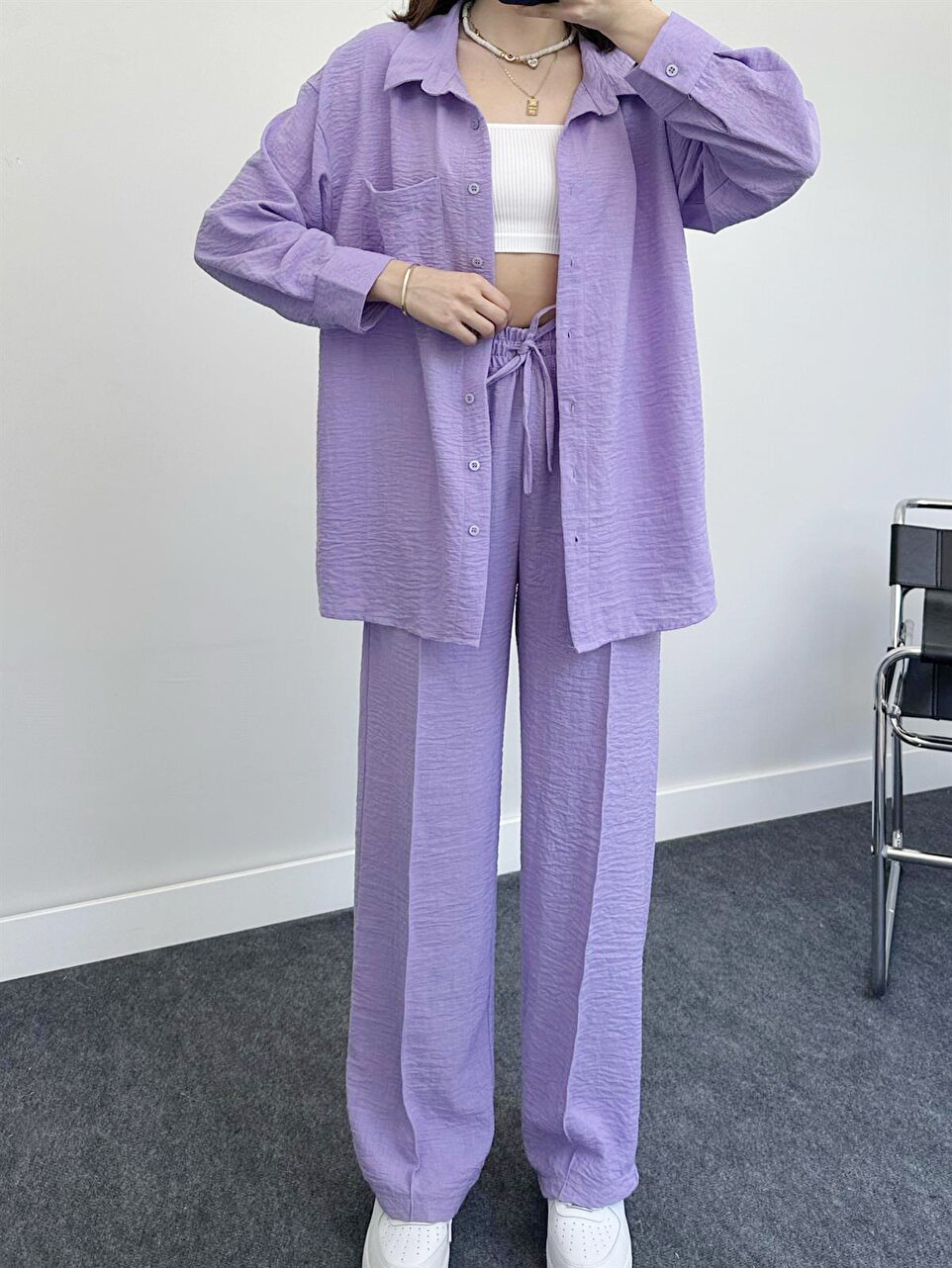 Conjunto de dos piezas para mujer camisa holgada y pantalón_voghion.com
