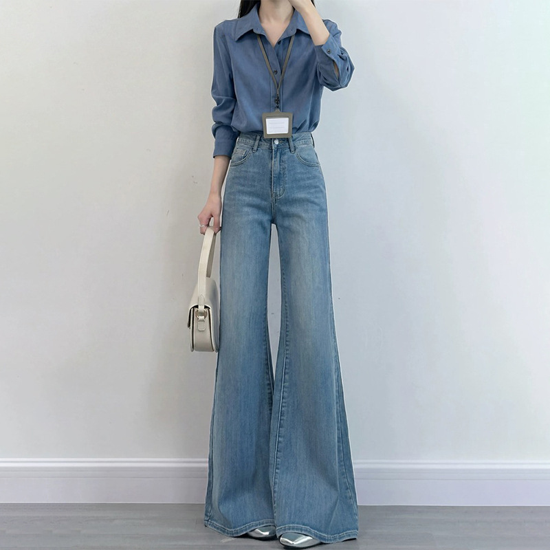 Light Blue Non-Tight-Fitting Flared Jeans for Women, Summer 2026 New High-Waisted Loose Slimming Flared Pants