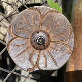 尼泊尔木制香插香盘圆形手工刻制线香绳香塔香可用供佛室内