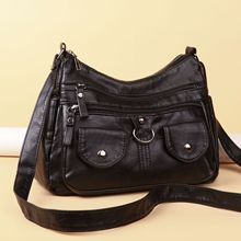 2025新款单肩斜挎包妈妈包多口袋中老年人女包四季水洗皮软皮包包