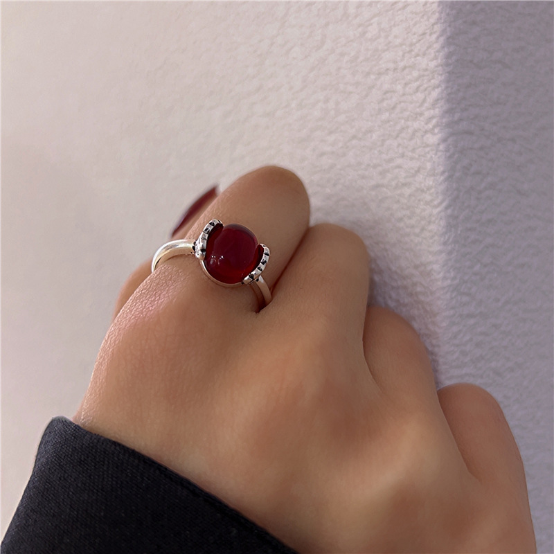 Anillo de rubí estilo palacio retro transfronterizo para mujer, diseño único europeo, anillo abierto para el dedo índice con diseño de nicho._voghion.com