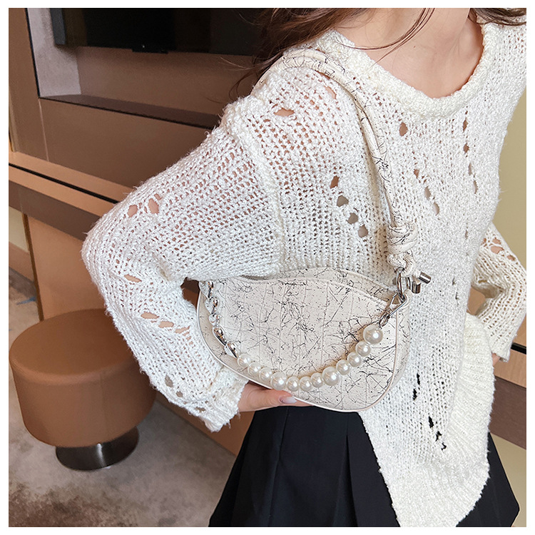 French chain armpit bag, women's high-end sense, niche trendy fashion handbag, western-style crescent bag_voghion.com