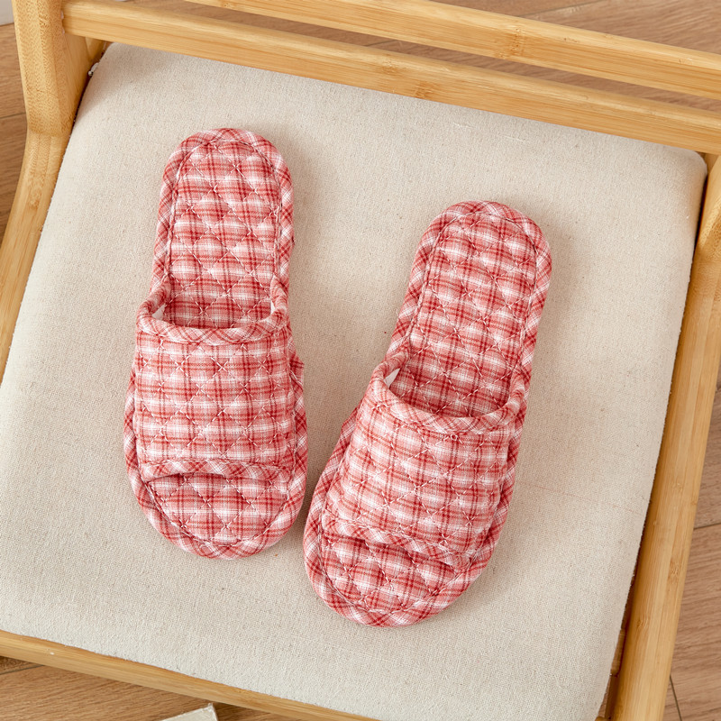 Wholesale machine washable home cotton fabric slippers for men and women couples home wooden floor silent soft cloth bottom slippers