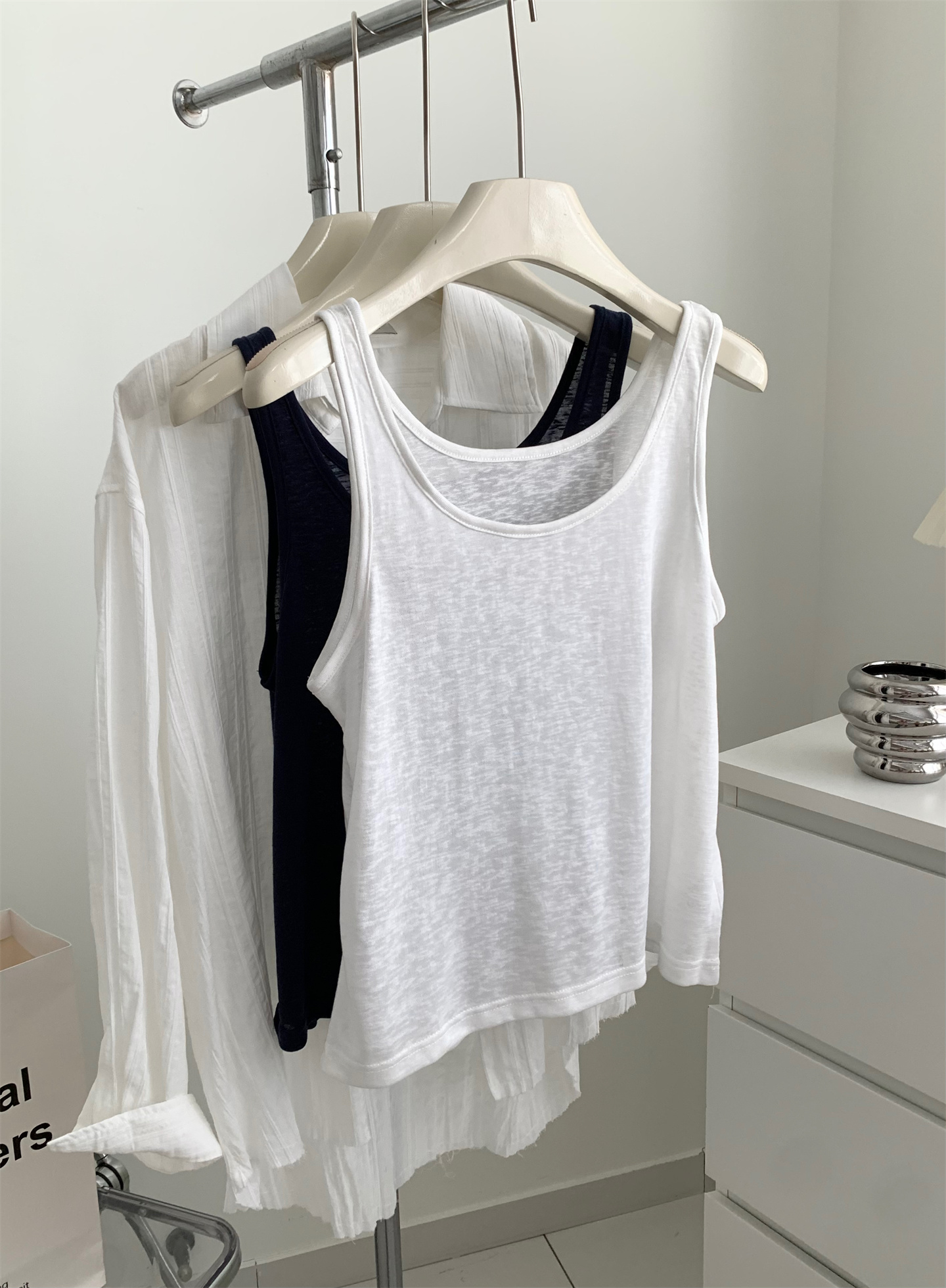 Summer breathable thin base tank top