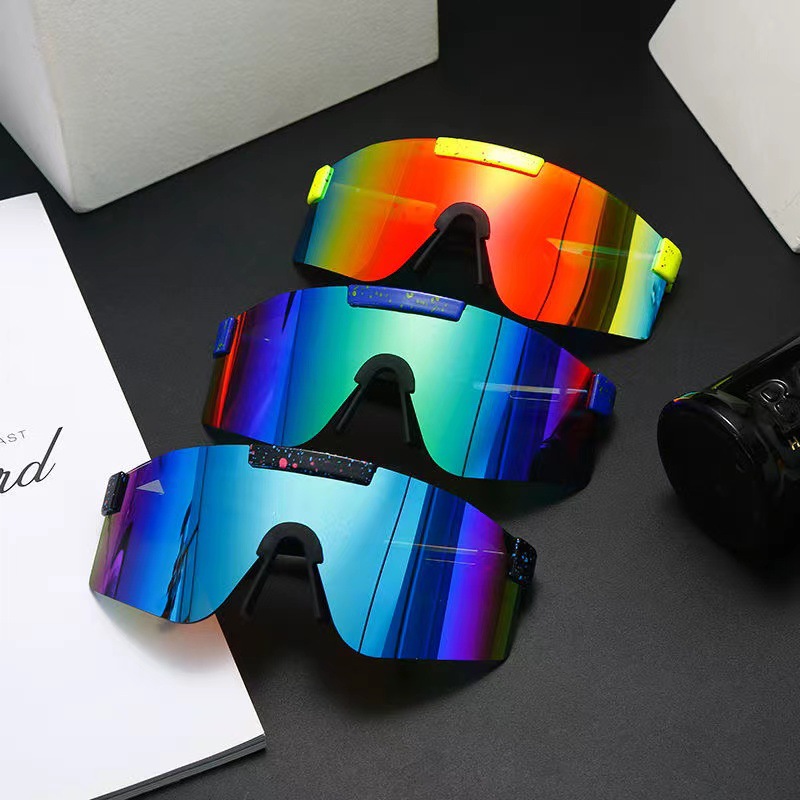 Ultra-Light, High-Transparency Cycling Large-Frame Sunglasses, Colorful Protective Glasses, Real Film Windproof and Sun Protection Sunglasses, Sports Polarized Sunglasses