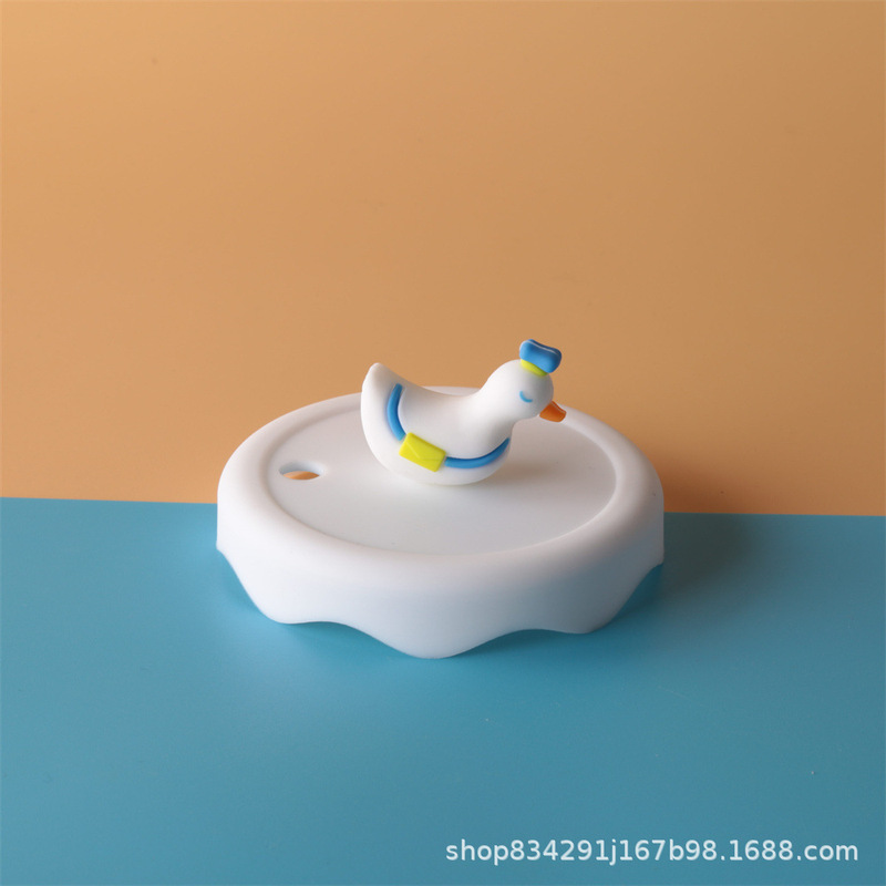 Silicone cup cover 8.5cm snow cup cover glass cup cover cute creative cartoon open cup cover double hole