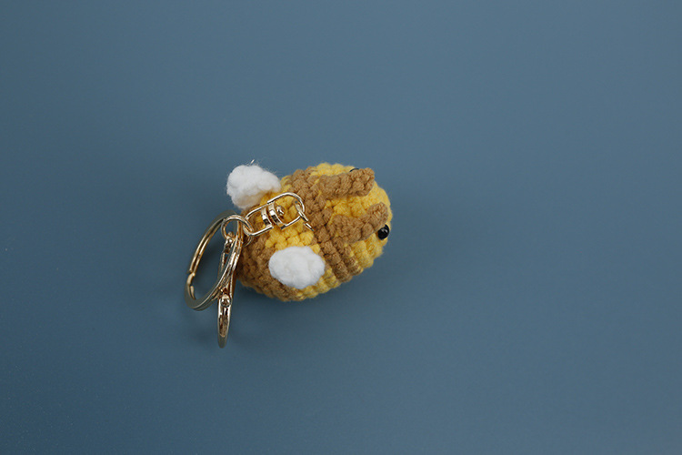 yarn Material 1 Piece Cute Bee Yarn Knitting Bag Pendant Keychain