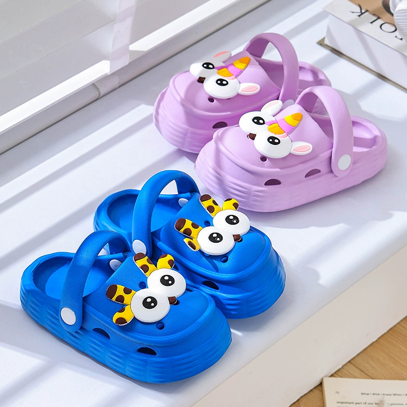Детские туфли с толстой подошной дырочкой Летние домашние мужчины и женщины EVA Нескользящие мультипликационные животные носят холодные тапочки