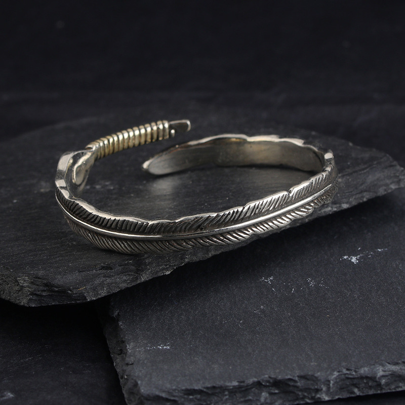 Retro Gold Tail Feather Bracelet Men's Trendyy Stylish Solid Bracelet Men's Hand Jewelry Imitation Thai Silver Feather Bracelet Retro Gold Tail Feather Bracelet Men's Trendyy Stylish Solid Bracelet Men's Hand Jewelry Imitation Thai Silver Feather Bracelet