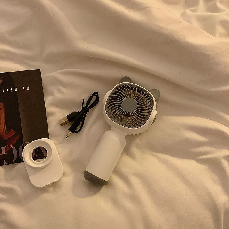 USB ручной маленький вентилятор, мини-зарядка, бесшумная студенческая пищевая добавка, сильный ветер, сверхдлительное время автономной работы, портативный мультфильм