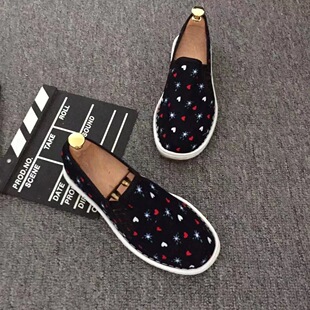 ̨����ɽ�ֹ���ʿ����Ь�¿�ţ����ϱ�����Ь�п�ؽ��B��