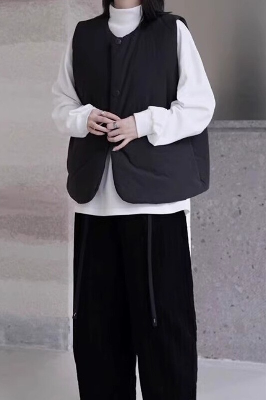 2025 New Simple Commuter Korean Style Vest Jacket Women's Fashion Cardigan Vest Youth Casual Autumn New Product Number