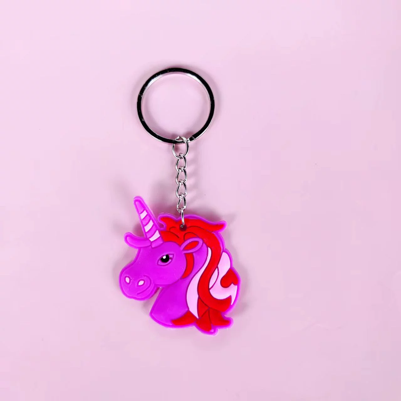 Брелок из ПВХ, радужная подвеска из мягкой резины, украшения, игрушка, новая коллекция, городской стиль, единорог, подарок на день рождения