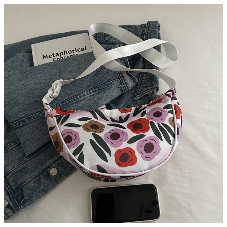 2025 Korean-style laid-back crossbody bag new versatile commuting dumpling bag, large-capacity commuting single-shoulder bag for women undefined