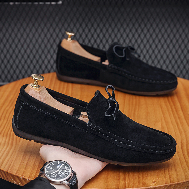 Zapatos Doudou para hombre verano 2025 nuevos zapatos de cuero esmerilado de terciopelo perezoso de un pie zapatos de moda de conducción de negocios para jóvenes