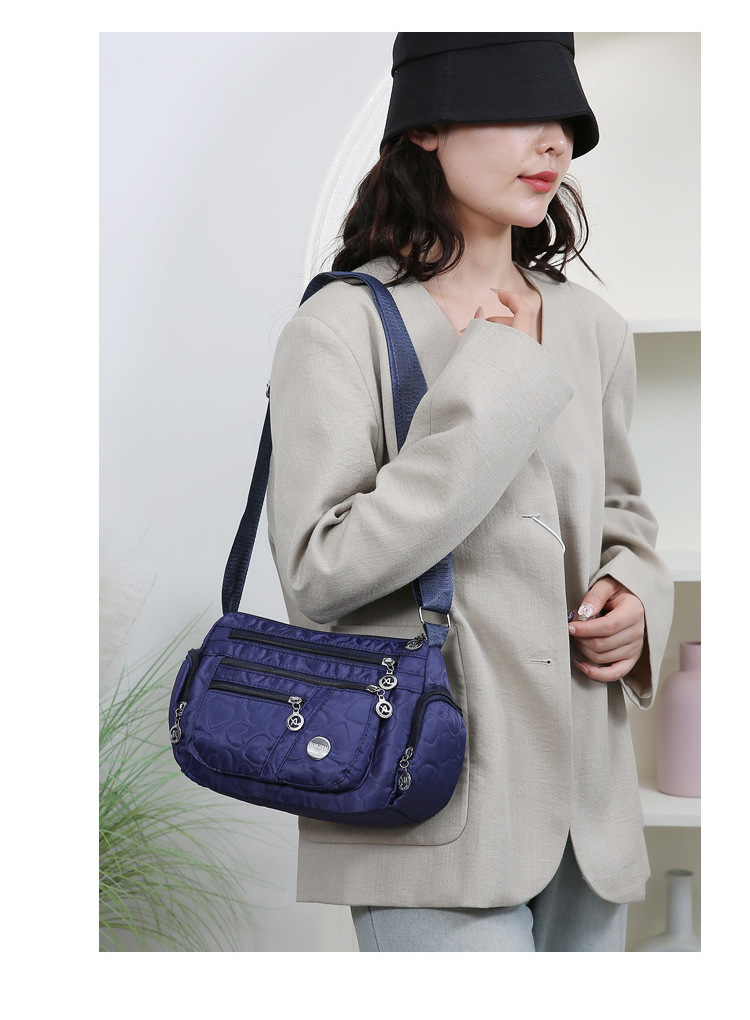 Crossbody bag for women 2025 New style middle-aged women's bag, large capacity single-shoulder mom bag, versatile, casual and fashionable women's bag undefined