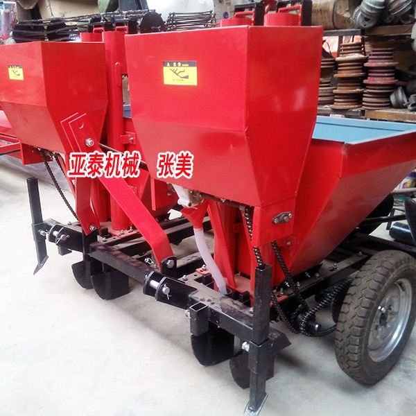 拖拉机后悬挂土豆种植机 2CM-2A双垄四行马铃薯种植机lchx