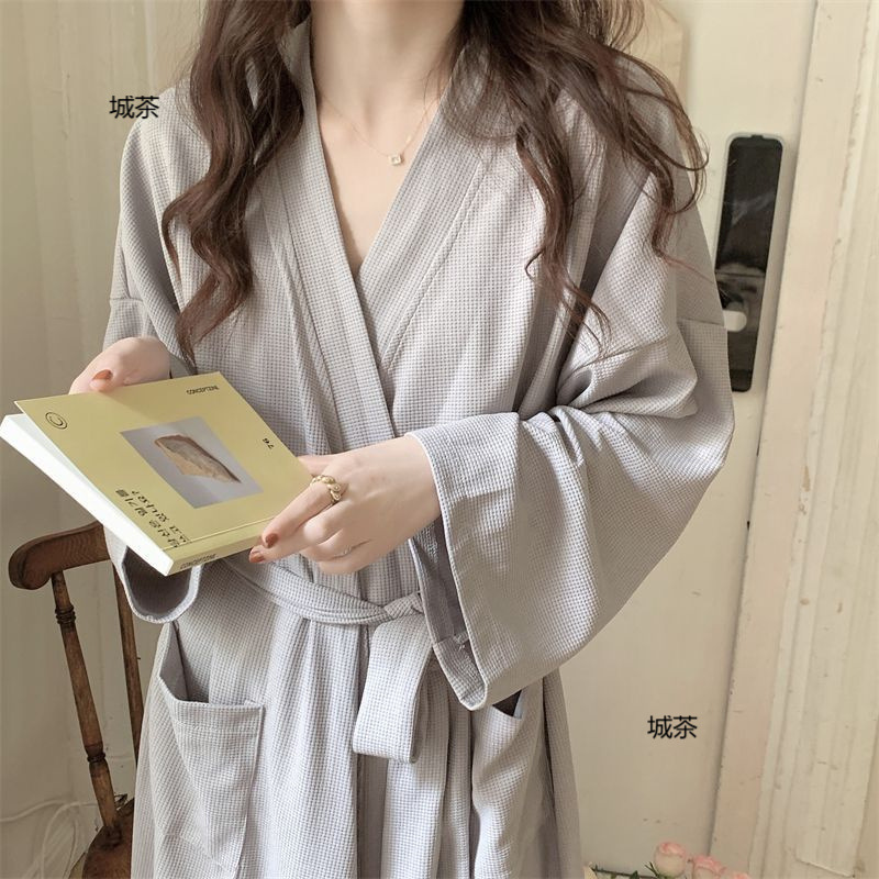 달콤한 잠옷 여성의 가을과 겨울 목욕 가운 기모노 긴 스타일 홈 옷 파자마 외부 착용 한국 간단한 단색 물결