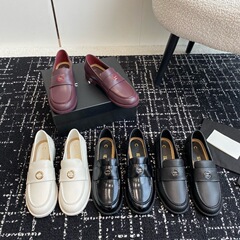 高定の小さい香の新型の優雅な名媛の気質の快適な楽福の靴の女性の丸い頭の太さと本革の小さい革靴の靴