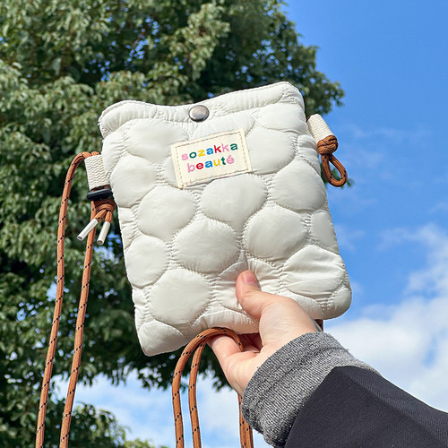 Original winter new down bag, Korean Dongdaemun crossbody bag for women, fur fabric fashionable casual checkered student commuting