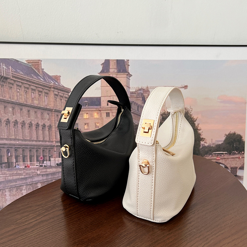 Design für Damen Herbst/Winter Neue Lunchbox Cloud Handheld Casual Kleine Quadratische Umhängetasche mit einer Schulter_voghion.com