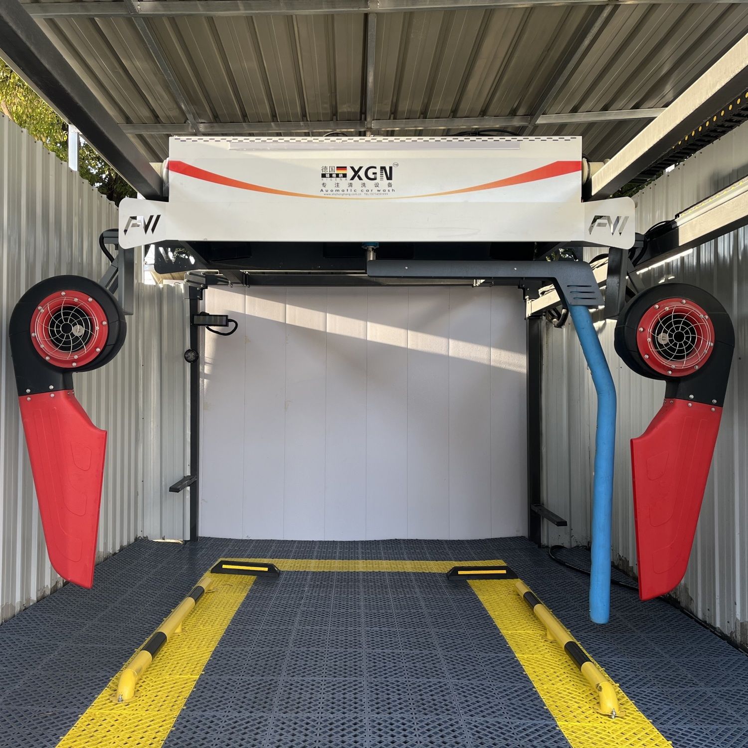 Fully automatic touchless 360 car wash machine °   Unmanned Commercial Gas Station High-Pressure Car Washing Equipment with Scan Code Payment