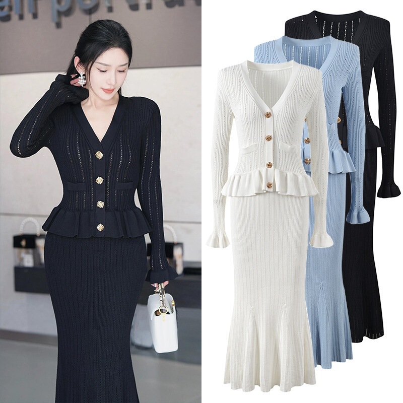 24 early autumn new French-style elegant V-neck knitted ruffle spliced slim-fit mid-length fishtail dress 24 early autumn new French-style elegant V-neck knitted ruffle spliced slim-fit mid-length fishtail dress