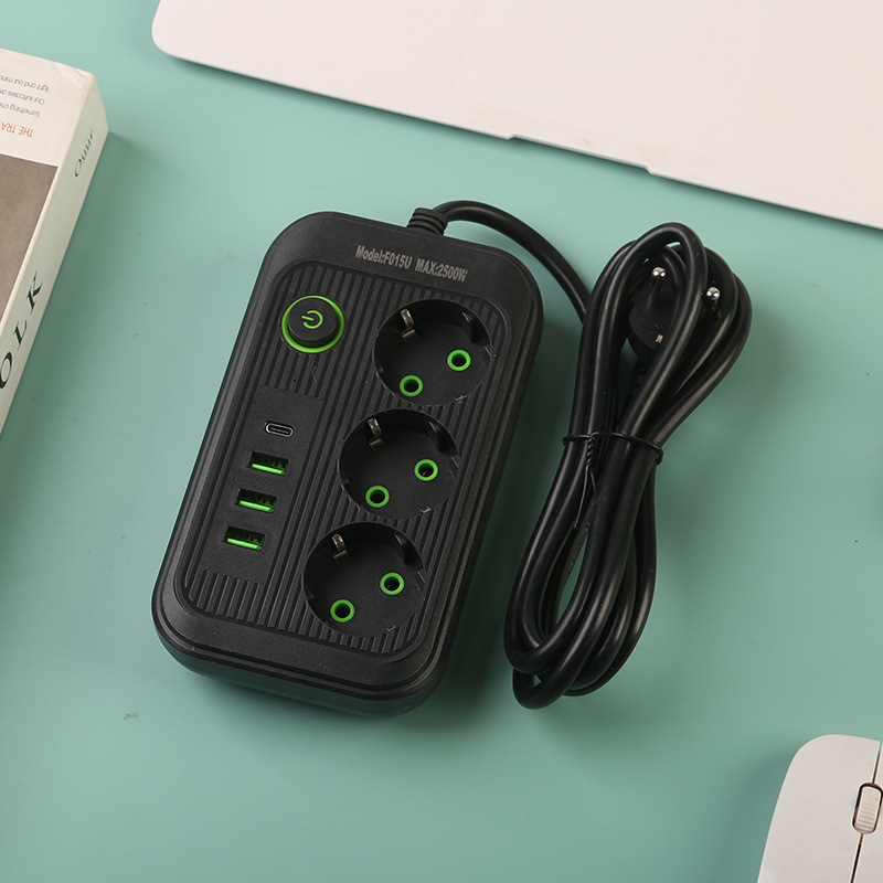 3USB + 1Type-C conector ruso de conexión europea caja estándar europea en blanco y negro