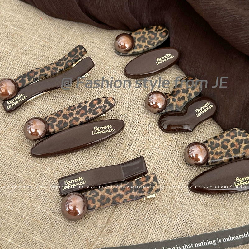 Заколка для волос Barrette LaFrance — леопардовый принт с жемчужной отделкой, набор ассортированных форм