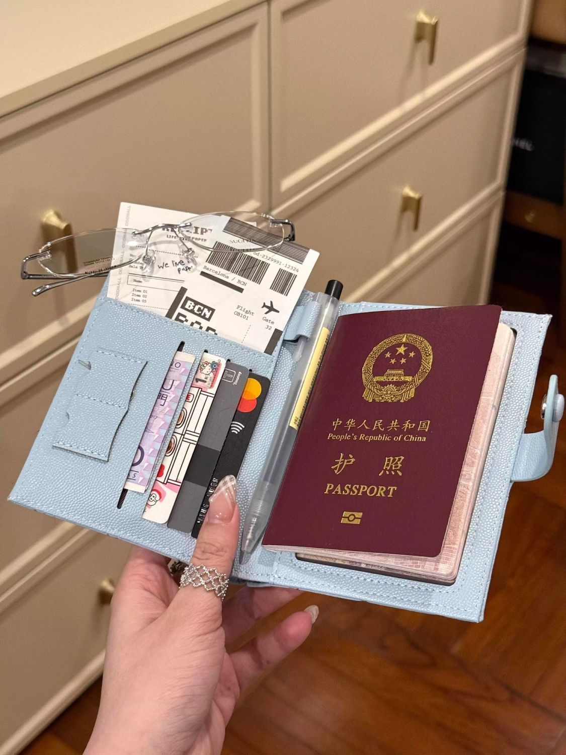 Passport Holder Wallet Combination Travel Abroad Passport Invoice Storage Women's Lightweight Compact Passport Wallet All-in-One
