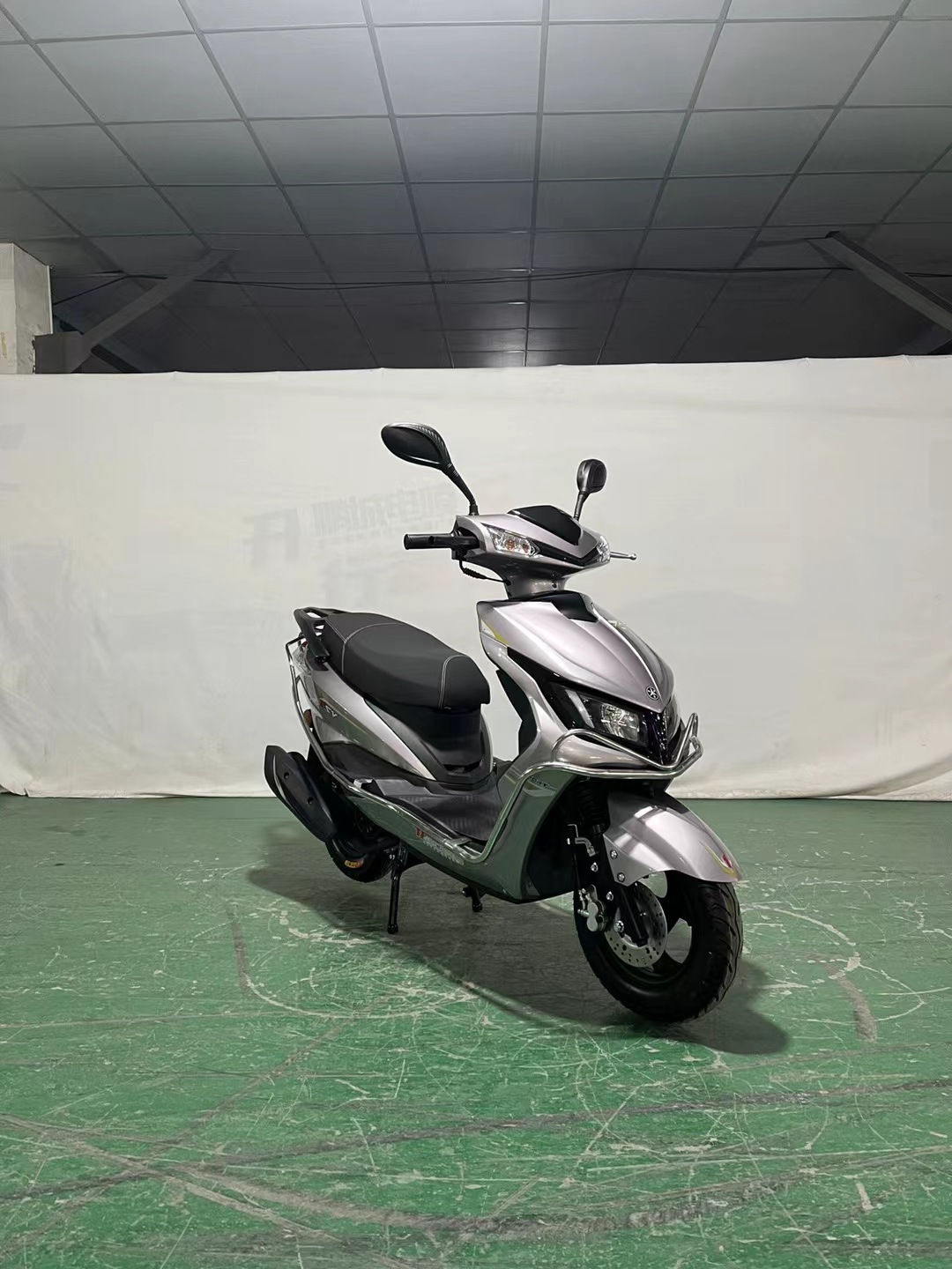 Cross-Border Exclusive Supply of Angel-Eye Motorcycles, Scooters, Fuel-Powered Motorcycles, Long-Lasting and Fuel-Efficient Scooters
