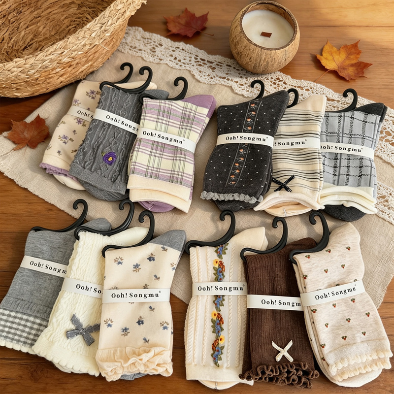 songmu designer's new autumn and winter collection: bow-knot socks, women's mid-calf socks, cotton socks, Korean-style, trendy women's slouch socks