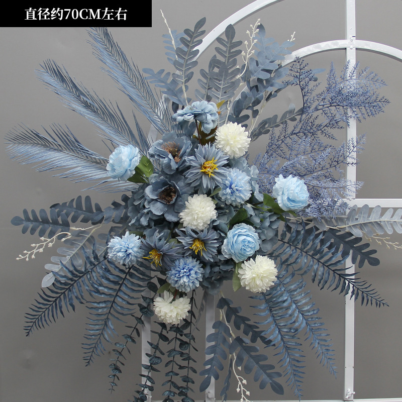 新商品の結婚祝いの大きいタイプの花を並べて絹の花の完成品の装飾をシミュレーションします。|undefined