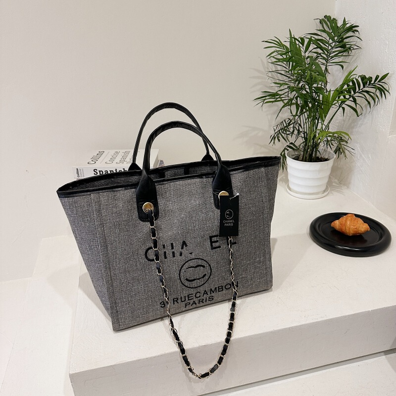 【Special Wholesale Price】New Style Single-Shoulder Tote Bag, Chanel-Style Beach Bag, Women's Handheld Underarm Bag, Chain Embroidered Bag 【Special Wholesale Price】New Style Single-Shoulder Tote Bag, Chanel-Style Beach Bag, Women's Handheld Underarm Bag, Chain Embroidered Bag