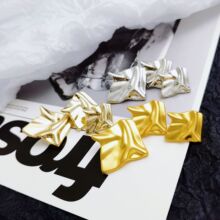 ʱ�м�Լ�������������С���������װ����Ŧ�۴���ë��װ��ť��