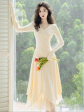 法式大码胖MM内搭打底修身针织不规则裙摆设计感遮肉连衣长裙秋冬