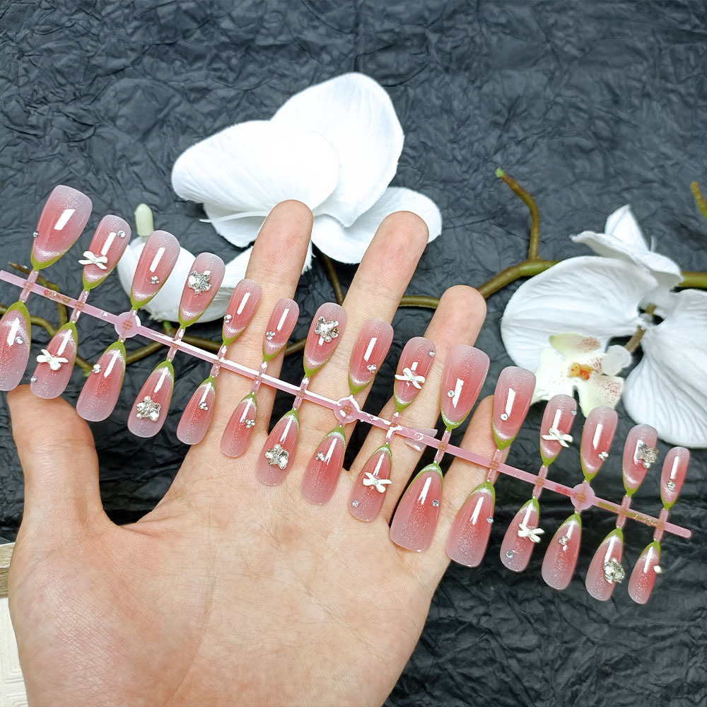 30 piezas de forro de uñas francés verde prefabricado con brillo, pila de perlas, perforar y usar uñas, ojos de gato, uñas hechas a mano, parche de uñas