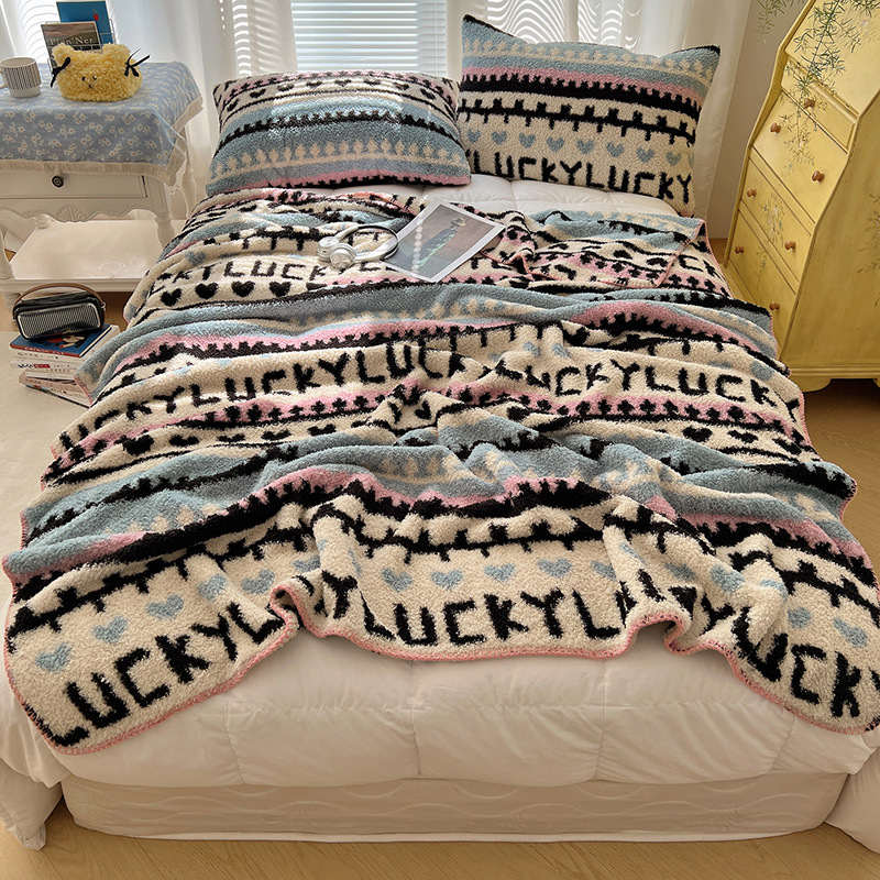 2025新款波西米亚半边绒三角针毛毯办公室午睡盖毯空调毯欧美风