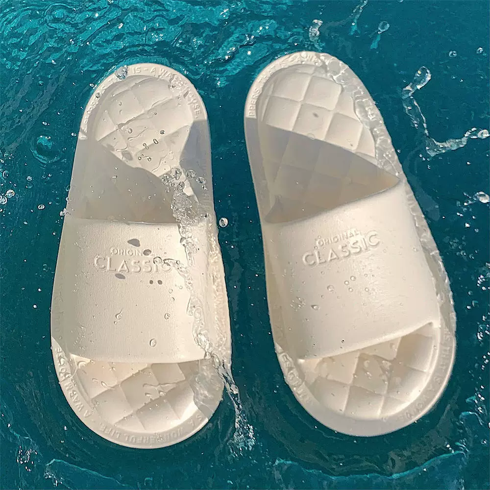 Женские домашние Тапочки для ванной, простые Новые легкие удобные летние тапочки кибер-знаменитостей с мягкой подошвой